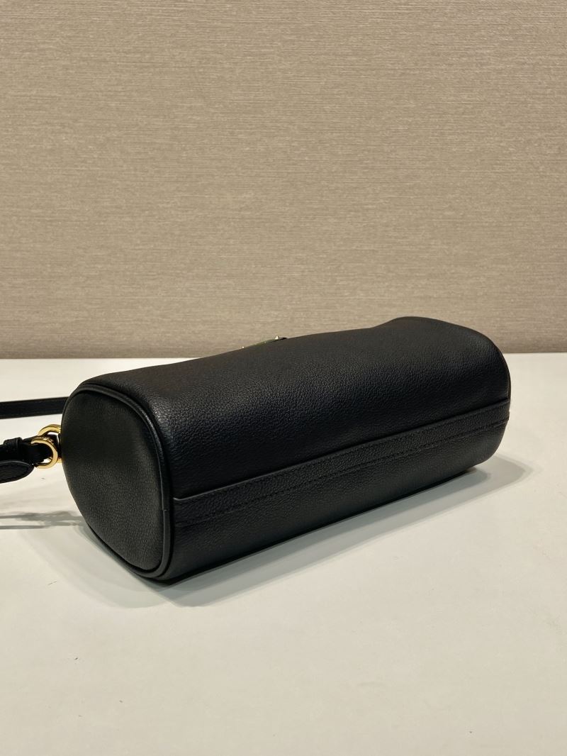 Pra*a hobo bags